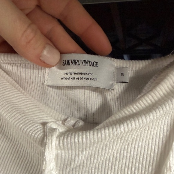 SAMI MIRO VINTAGE White Ribbed Top - Picture 3 of 7